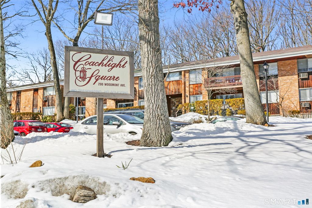 200 Woodmont Avenue APT 121, Bridgeport, CT 06606