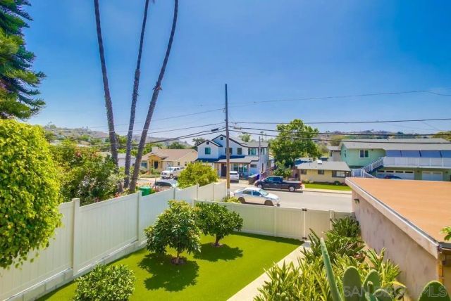 1712 Bervy St, San Diego, CA 92110