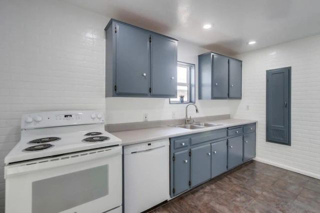 1712 Bervy St, San Diego, CA 92110