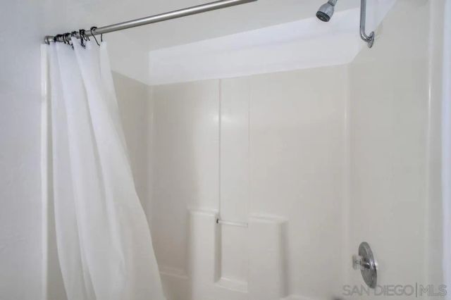1712 Bervy St, San Diego, CA 92110
