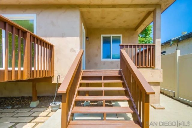 1712 Bervy St, San Diego, CA 92110