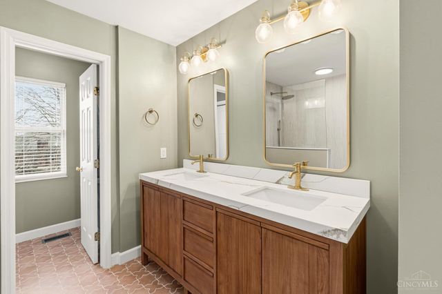 6580 Glen Arbor Drive, West Chester, OH 45069