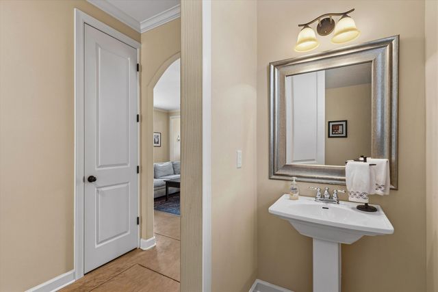 907 S COX ST, Memphis, TN 38104