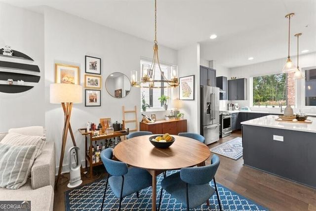 1256 Chelsea Circle NW, Atlanta, GA 30318