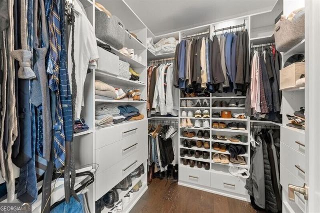 1256 Chelsea Circle NW, Atlanta, GA 30318