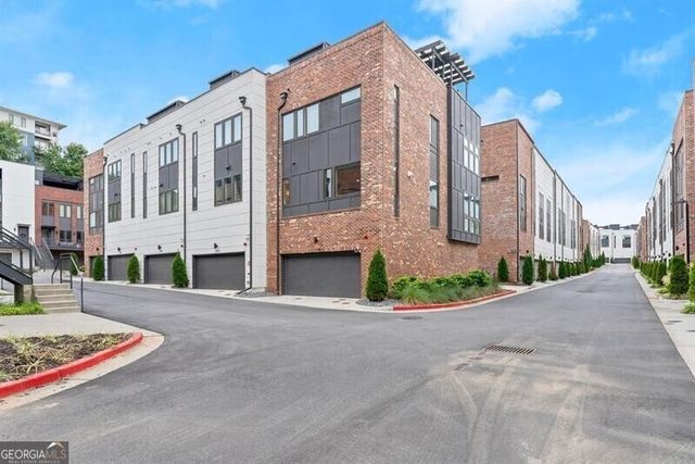 1256 Chelsea Circle NW, Atlanta, GA 30318