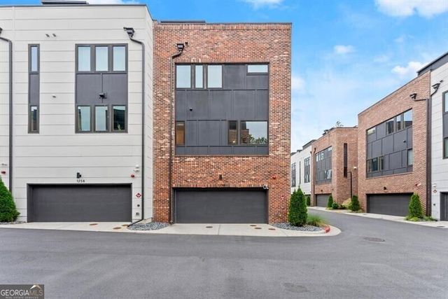 1256 Chelsea Circle NW, Atlanta, GA 30318