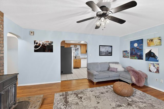 15 Whitehouse Road, Los Lunas, NM 87031