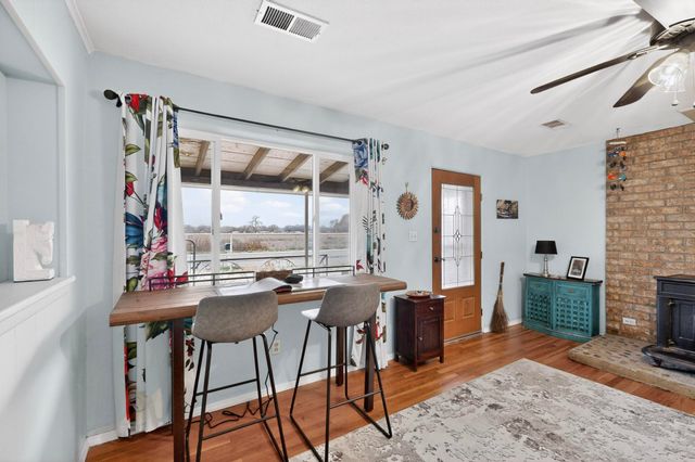 15 Whitehouse Road, Los Lunas, NM 87031