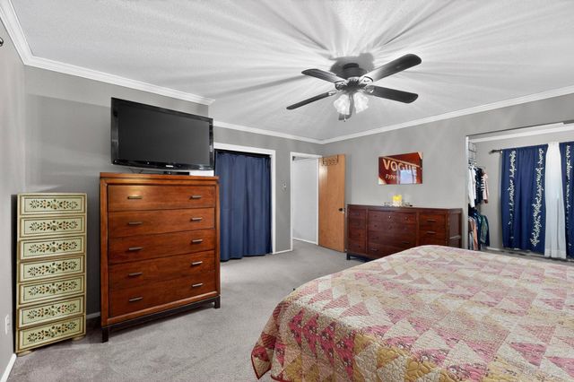 15 Whitehouse Road, Los Lunas, NM 87031