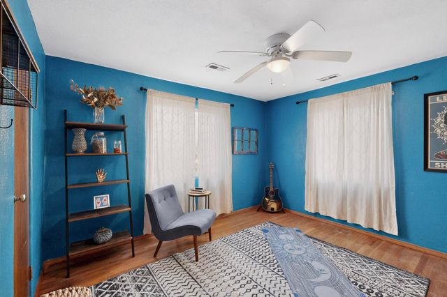 15 Whitehouse Road, Los Lunas, NM 87031