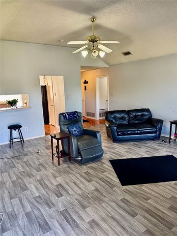 5536 Creekridge Drive, Arlington, TX 76018