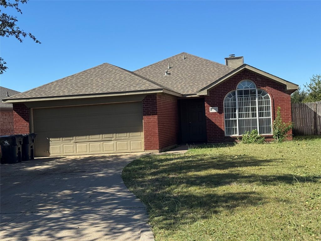 5536 Creekridge Drive, Arlington, TX 76018