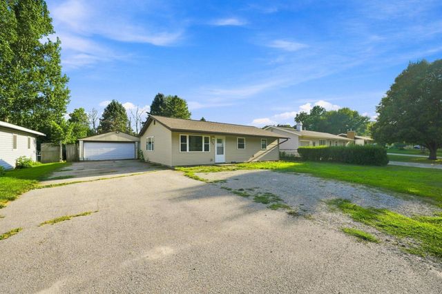 208 2nd Street NW, Byron, MN 55920