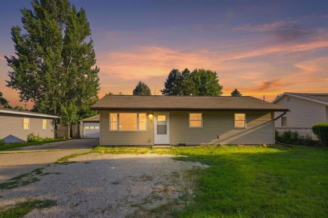 208 2nd Street NW, Byron, MN 55920