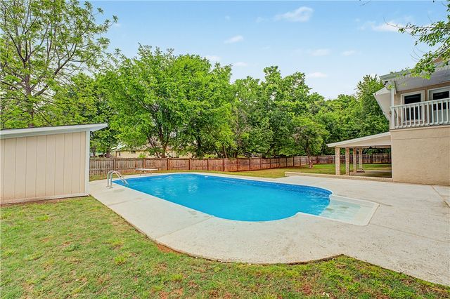 812 Cedar Lane, Prairie Grove, AR 72753