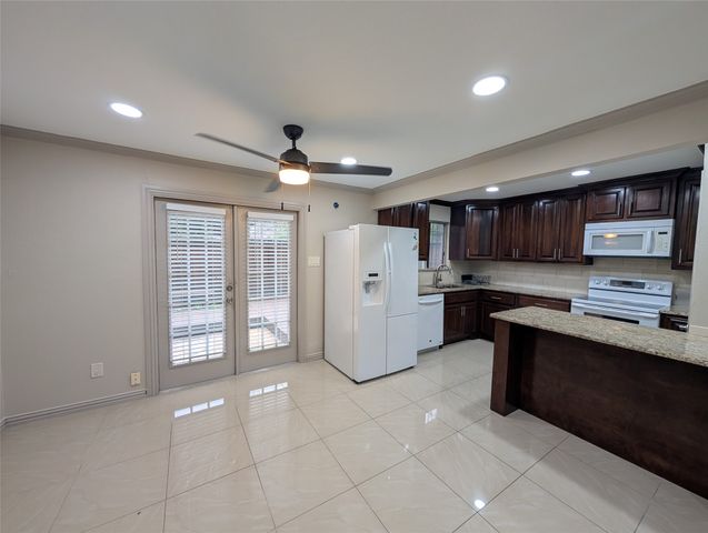 6646 E Lovers Lane, Dallas, TX 75214