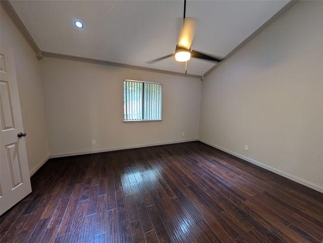 6646 E Lovers Lane, Dallas, TX 75214