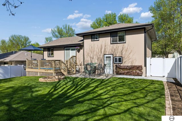 5417 S 78th Street, Lincoln, NE 68516