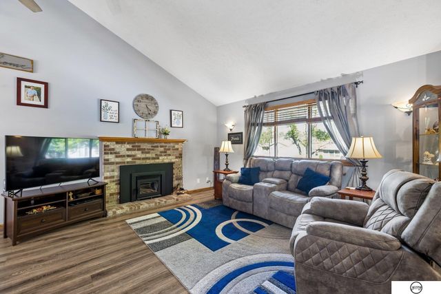 5417 S 78th Street, Lincoln, NE 68516