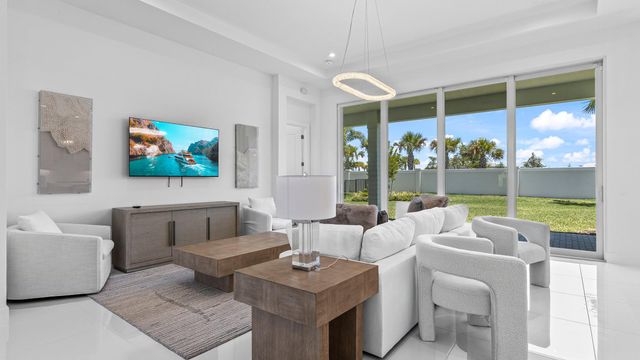 9508 St. Germain, Palm Beach Gardens, FL 33412