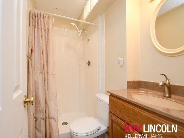 7611 Aylesworth Avenue, Lincoln, NE 68505