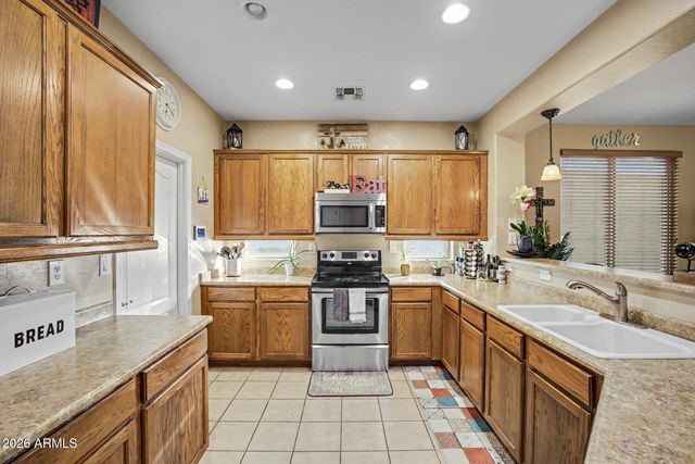 7124 W RED HAWK Drive, Peoria, AZ 85383