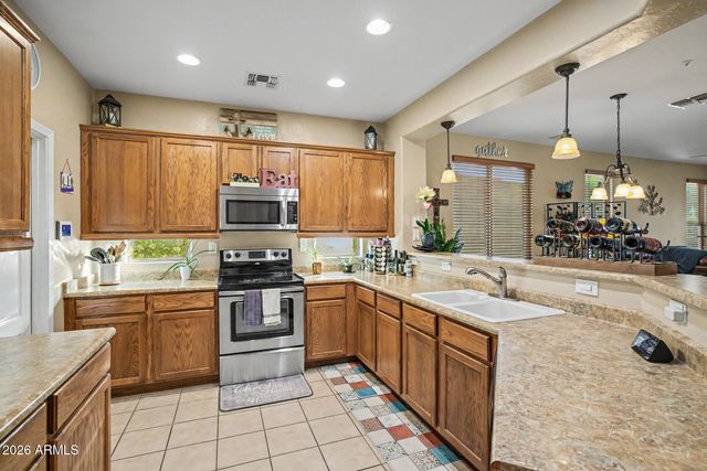 7124 W RED HAWK Drive, Peoria, AZ 85383