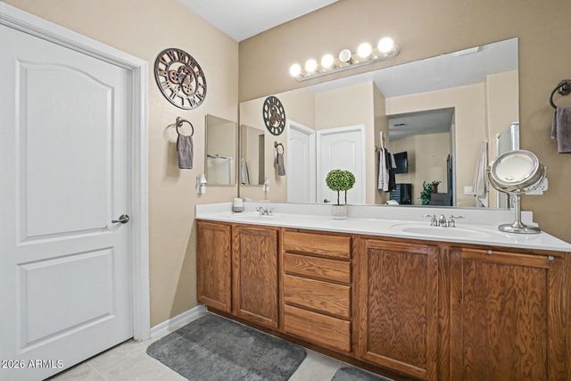 7124 W RED HAWK Drive, Peoria, AZ 85383