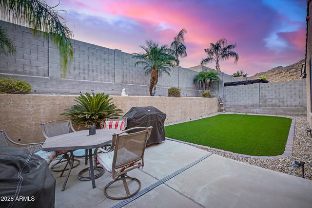 7124 W RED HAWK Drive, Peoria, AZ 85383