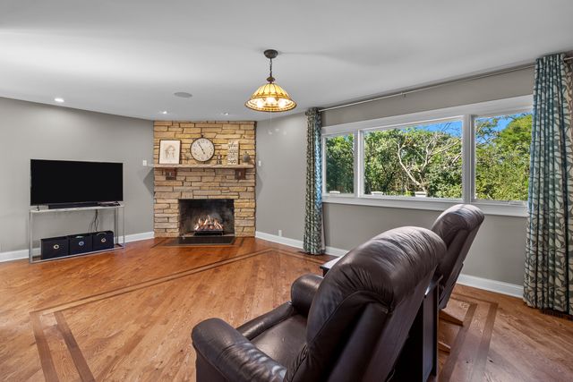 8508 W IL RT 120 W, Bull Valley, IL 60098