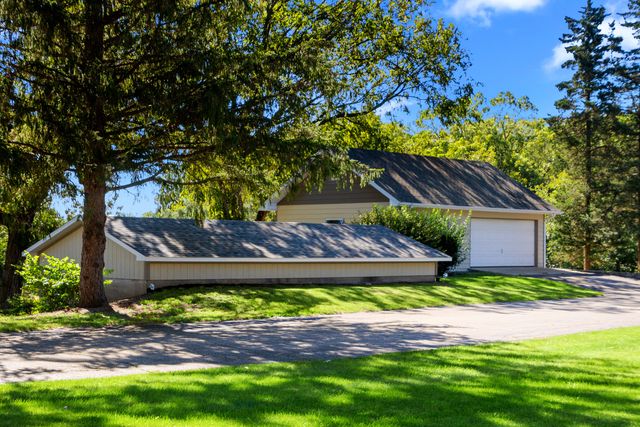 8508 W IL RT 120 W, Bull Valley, IL 60098