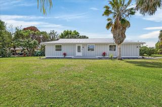 262 Easy Street, Sebastian, FL 32958