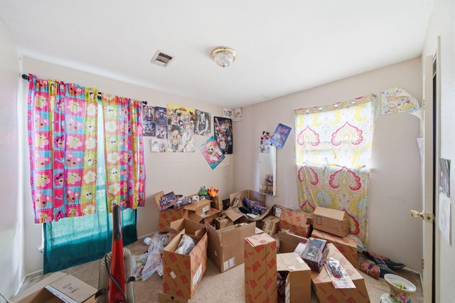 10710 Segrest Drive, Houston, TX 77047