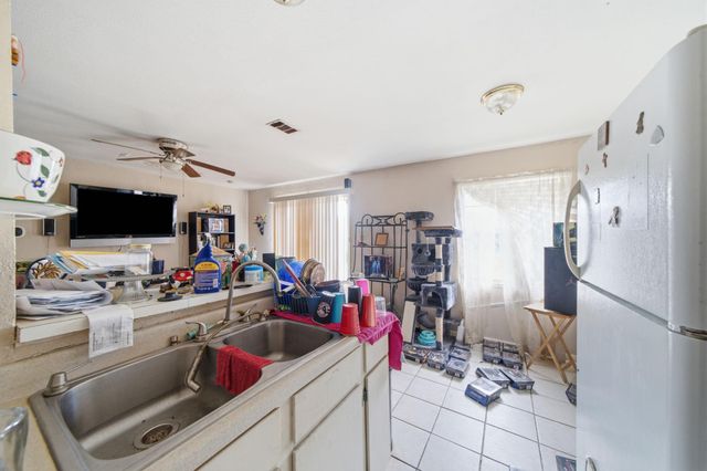 10710 Segrest Drive, Houston, TX 77047