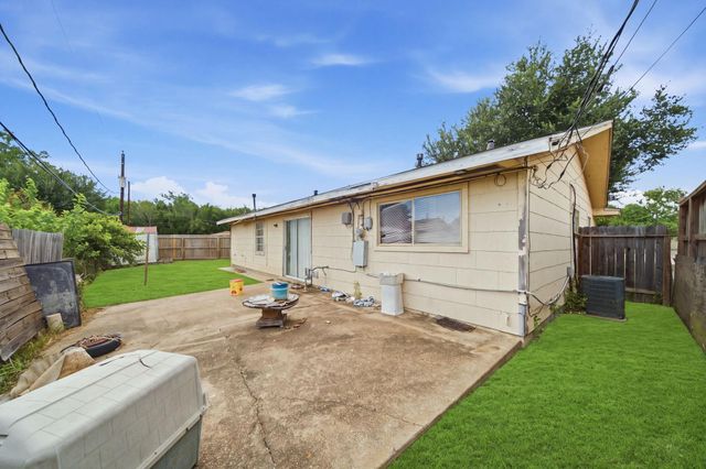 10710 Segrest Drive, Houston, TX 77047