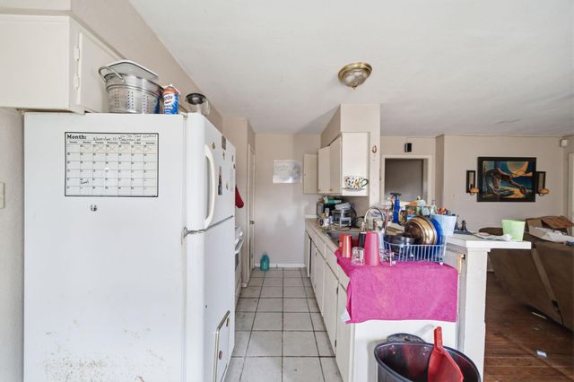 10710 Segrest Drive, Houston, TX 77047
