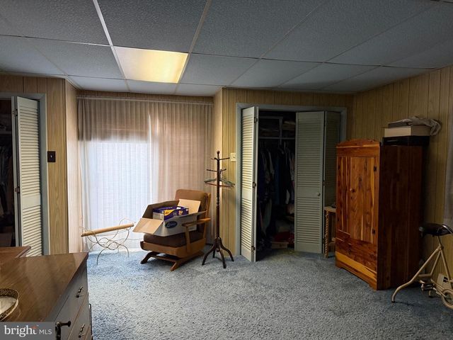 18 E HOWARD ST, Dallastown, PA 17313