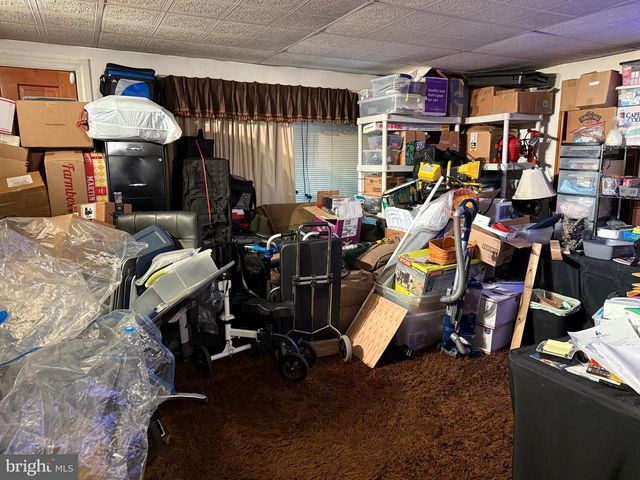 18 E HOWARD ST, Dallastown, PA 17313