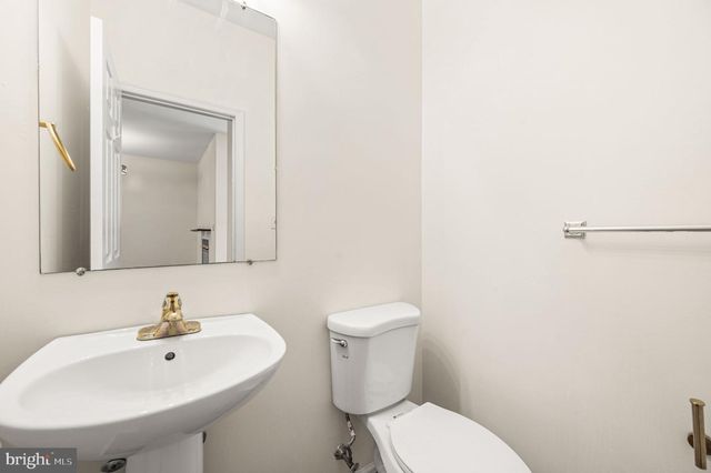 713 WHITETAIL CIR, King Of Prussia, PA 19406