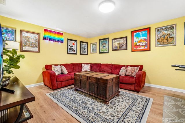 4815 S Logan Street, Englewood, CO 80113