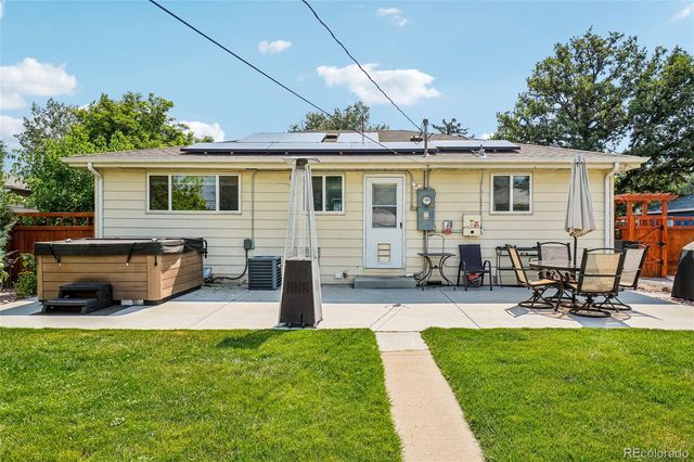 4815 S Logan Street, Englewood, CO 80113