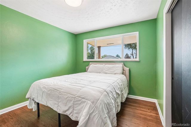 4815 S Logan Street, Englewood, CO 80113