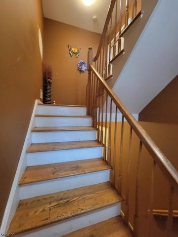 941 Emma St, Elizabeth City, NJ 07201