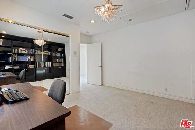 4623 Hayvenhurst Avenue, Los Angeles, CA 91436