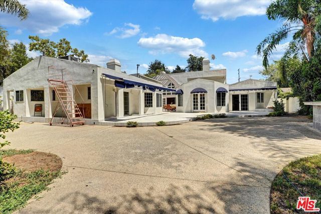 4623 Hayvenhurst Avenue, Los Angeles, CA 91436