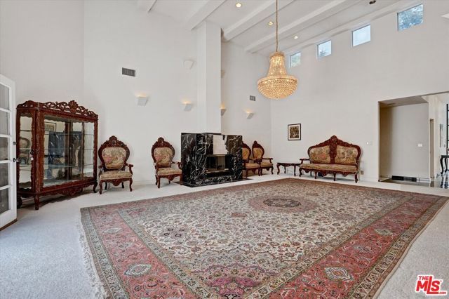 4623 Hayvenhurst Avenue, Los Angeles, CA 91436