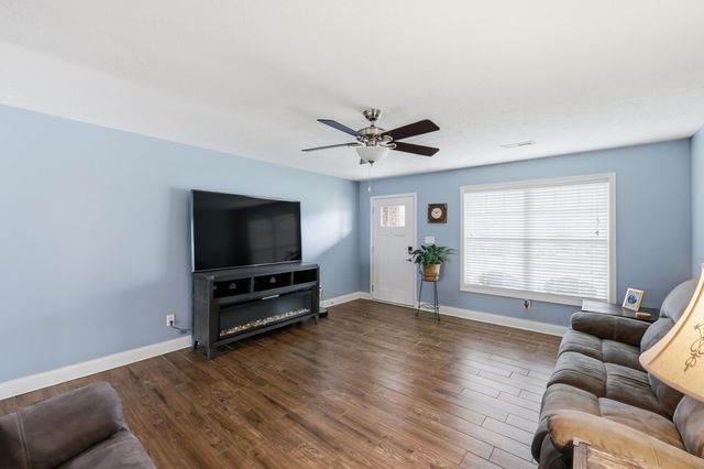 217 Christal Drive, Georgetown, KY 40324