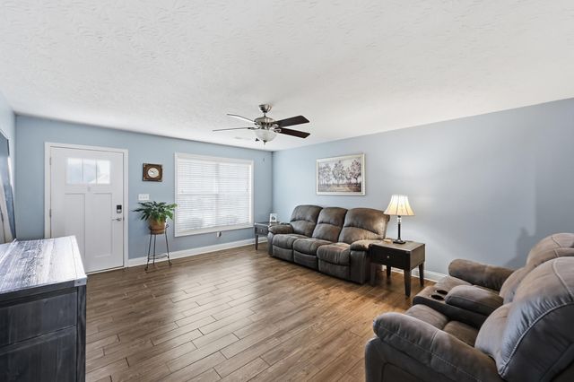 217 Christal Drive, Georgetown, KY 40324