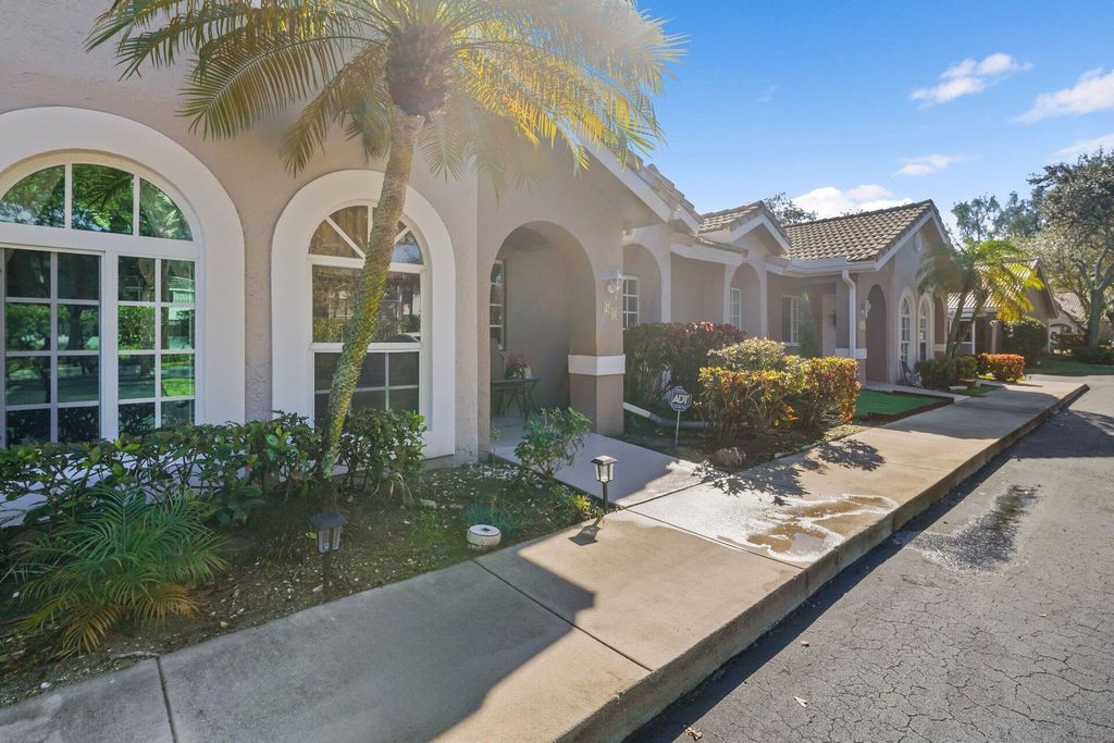 3181 Holiday Springs Boulevard 41, Margate, FL 33063